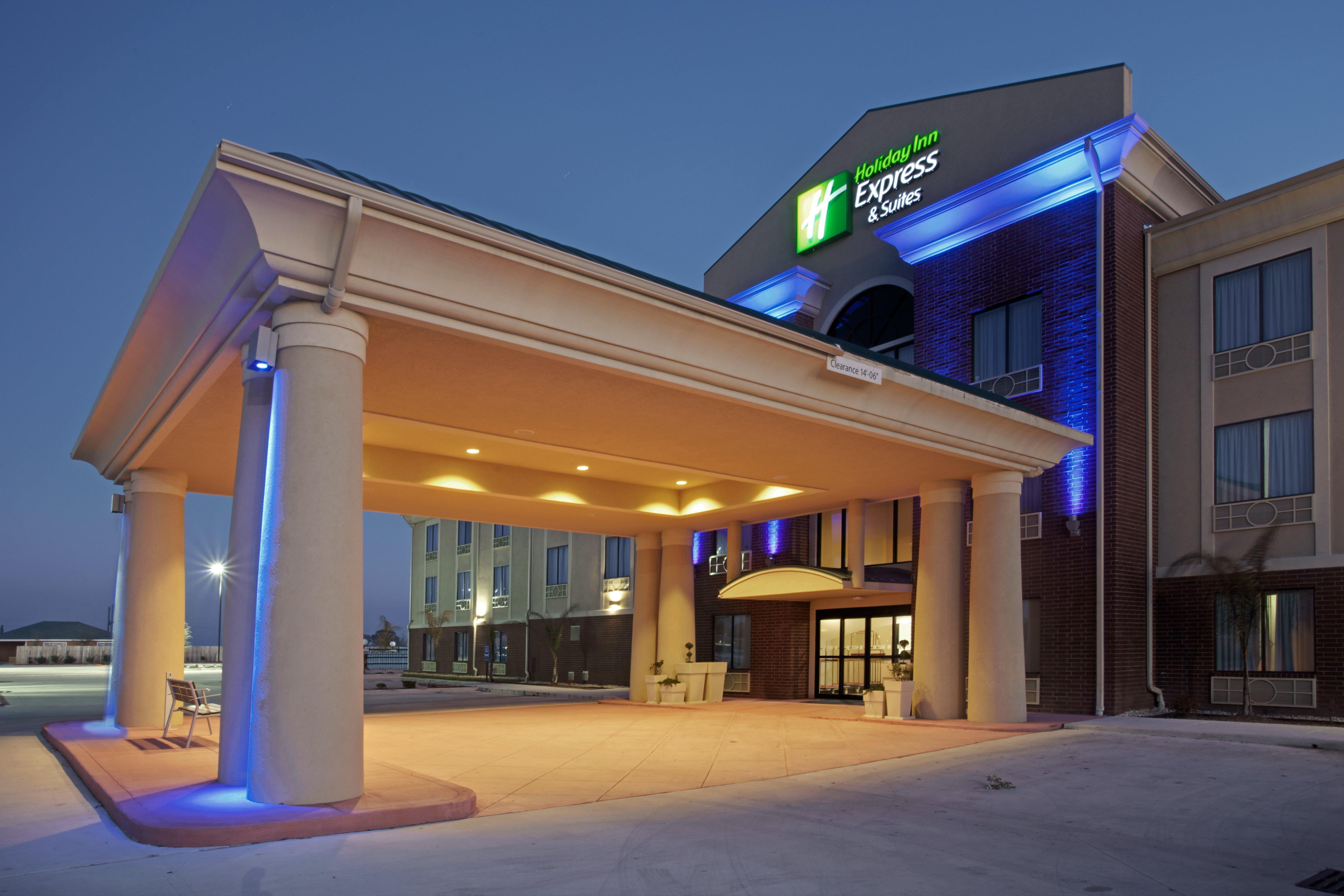 Holiday Inn Express Hotel & Suites Waller By Ihg Exterior photo